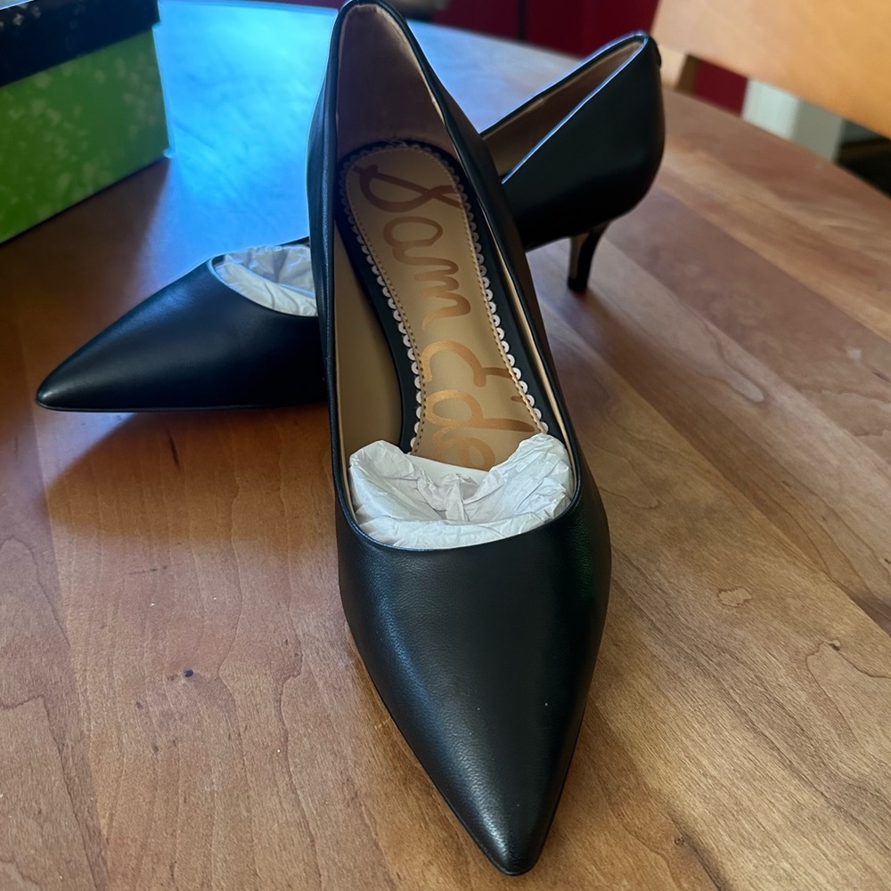 NIB Sam Edelman Black Leather Dori kitten heels.Sz 8, heel is 1.75 inches.